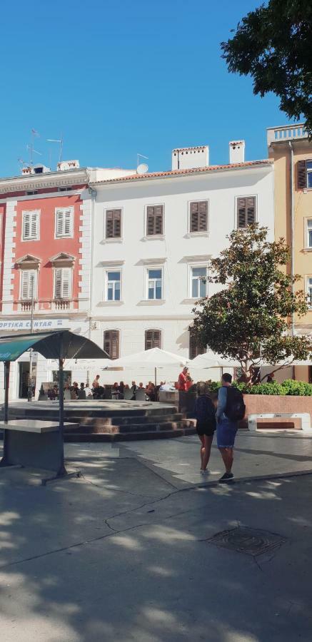 Fran Center Apartments Pula Luaran gambar